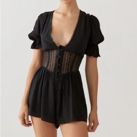 Black V Neck Lace Waist Romper - Picture 1 of 8